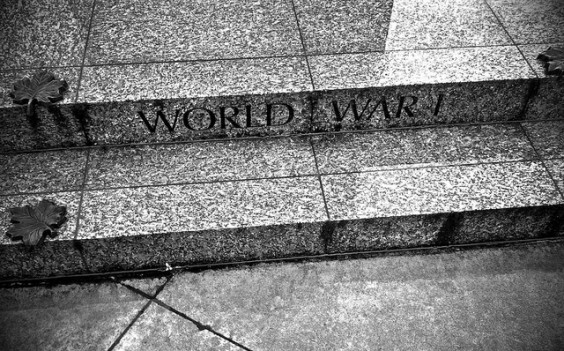 Capturing the Moment in October - Edition 1 2 World War I by James Inglis