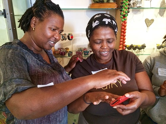 Mobile Photography Empowers Women in South Africa and Fights Poverty