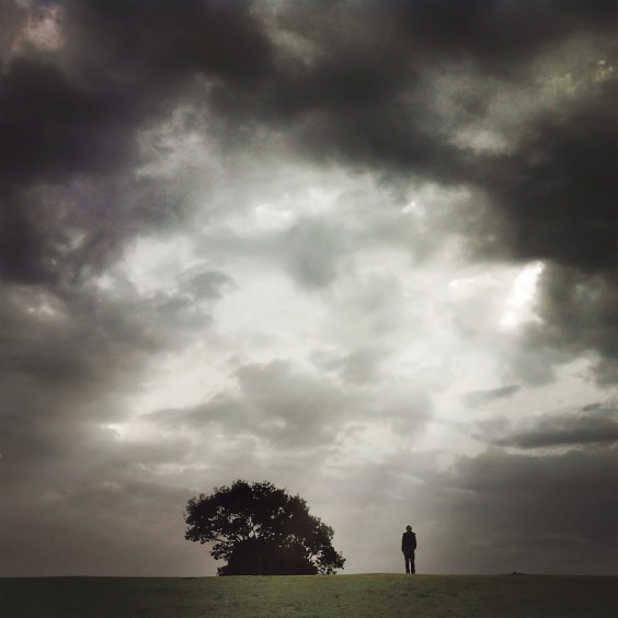 'A Moment in Time Showcase' - 10 Stunning Photographs of Shadows & Silhouettes 4 Photo by shinnya umetsu