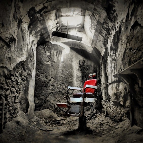 10 Eery Examples of Abandoned iPhone Photography 1 Photo by Mike Hill