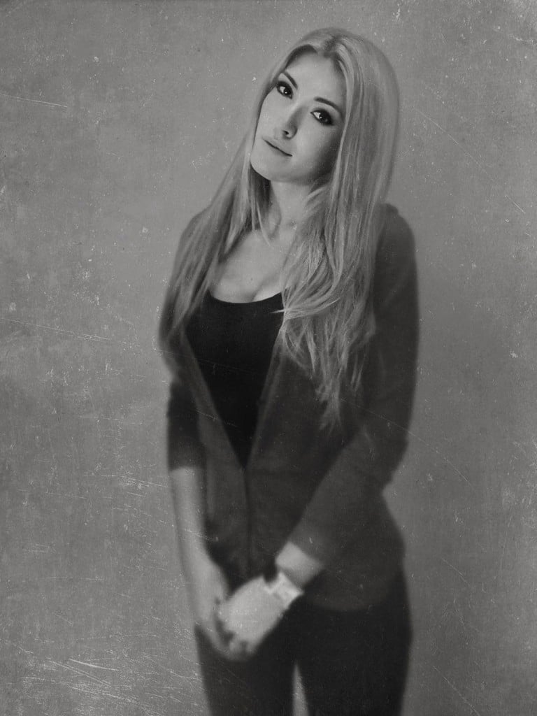 iPhone Portrait Photography by Alex Drozhin