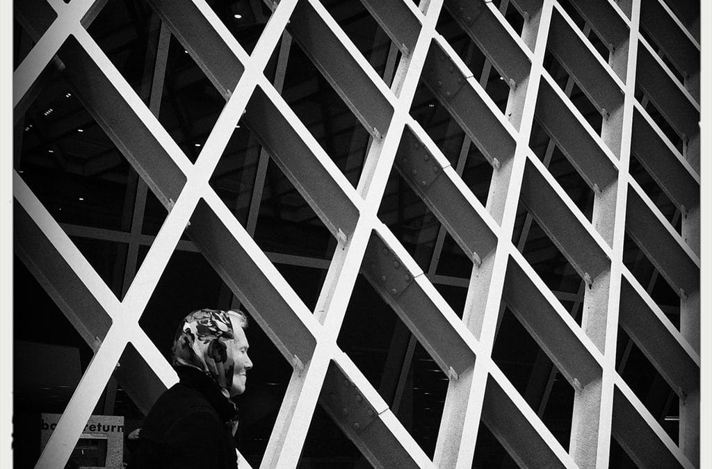 Discover the iPhone Street Photography of Lee Atwell