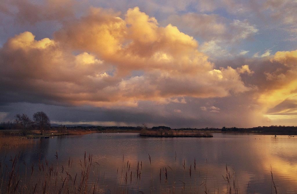 Sun-Sets-On-Lough-Boora