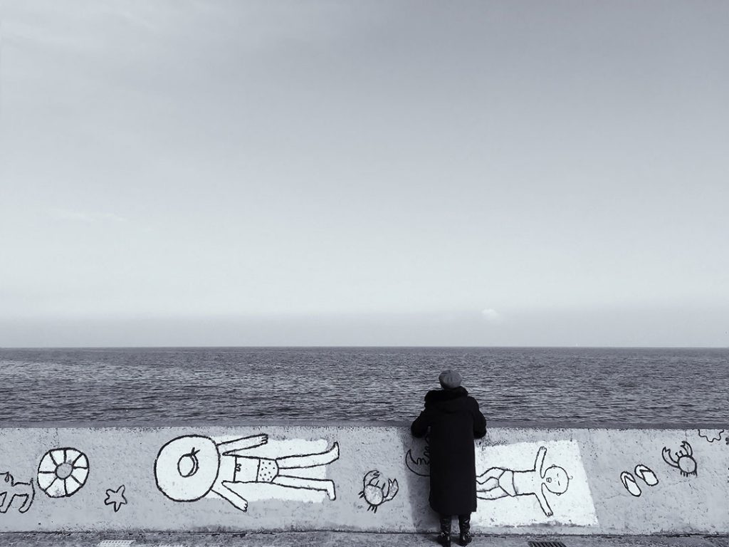 Mobile Photography Showcase: 10 Interesting iPhone Photos of Wall Art & Graffiti 1