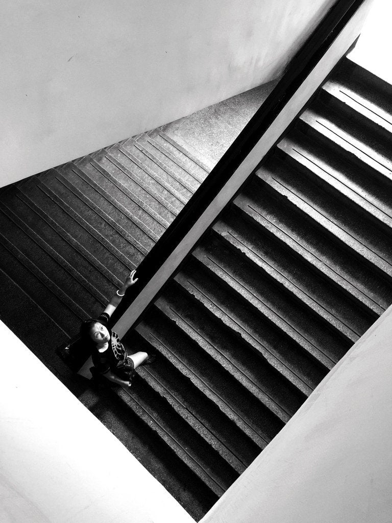 How Paul Yan Takes Amazing Photographs with his iPhone 2 Ascent to Luminescence
