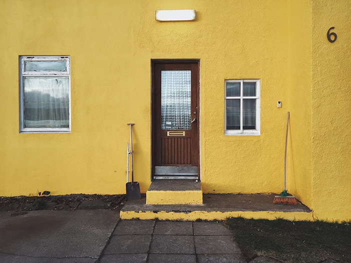 10 Amazing Smartphone Photos That Use Negative Space 2 farrar_jay_farrar_1_12_2016_15_33_44_97