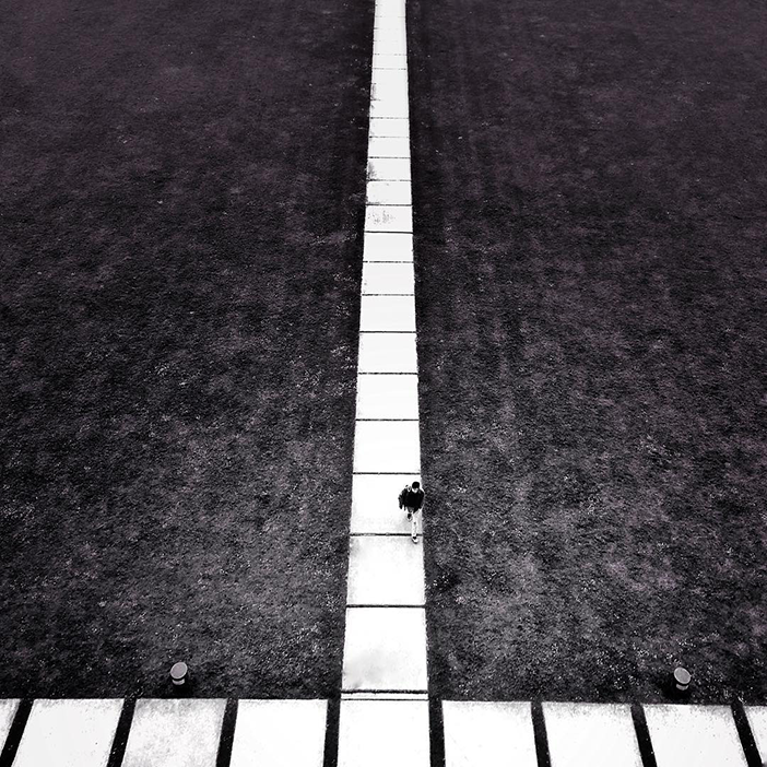 10 Amazing Smartphone Photos That Use Negative Space 8 witw_1_12_2016_15_33_27_448