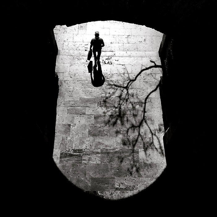 12 Amazing Examples of Black & White Photography Taken With a Smartphone 2 12 Amazing Examples of Black & White Photography Taken With a Smartphone 2