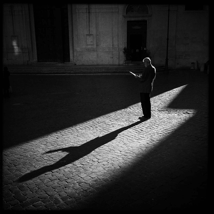 12 Amazing Examples of Black & White Photography Taken With a Smartphone 8 12 Amazing Examples of Black & White Photography Taken With a Smartphone 8