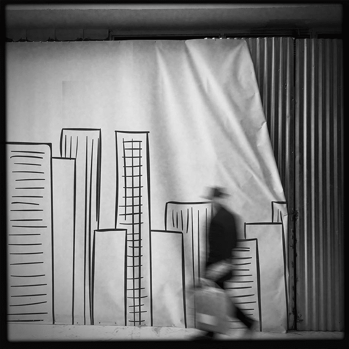 12 Amazing Examples of Black & White Photography Taken With a Smartphone 11 12 Amazing Examples of Black & White Photography Taken With a Smartphone 11