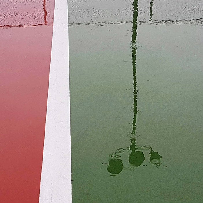 20 Superb Examples of Reflection Photography (That Were Taken With a Smartphone) 5