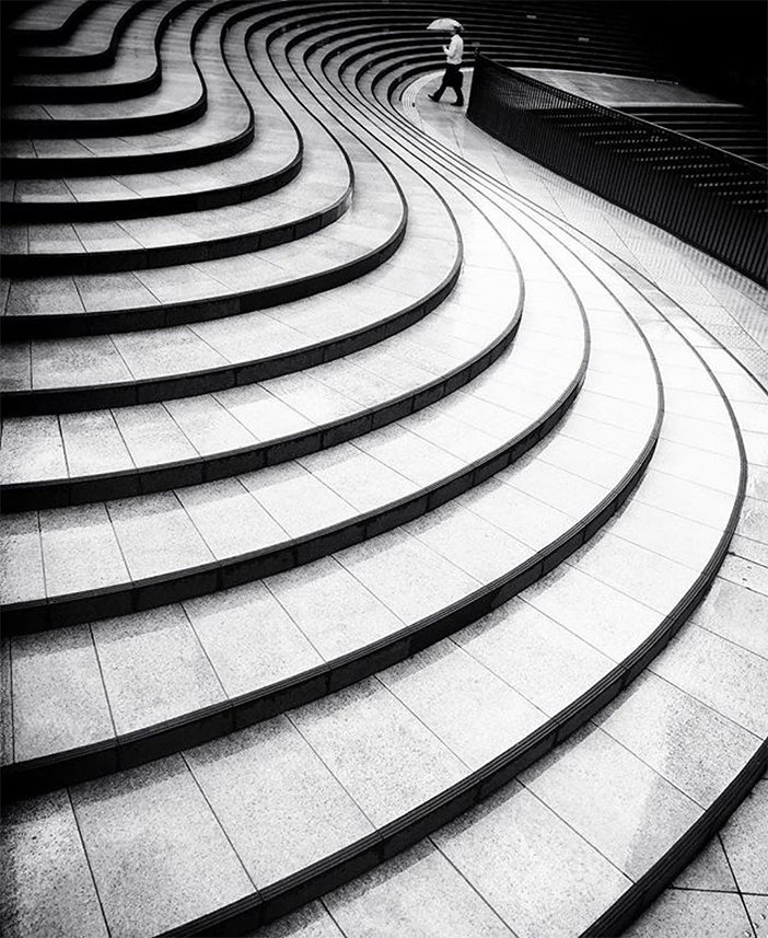 Showcase Challenge: 15 Curve Inspired Photos (Taken With A Smartphone) 8 Showcase Challenge: 15 Curve Inspired Photos (Taken With A Smartphone) 8