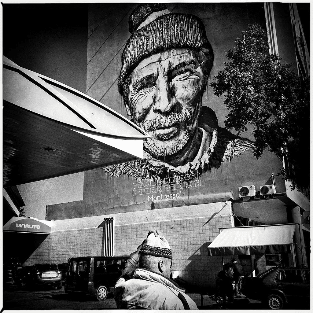 Mobiography Showcase Challenge: 10 Fantastic Examples of Street Photography Taken With a Smartphone 2 Mobiography Showcase Challenge: 10 Fantastic Examples of Street Photography Taken With a Smartphone 2