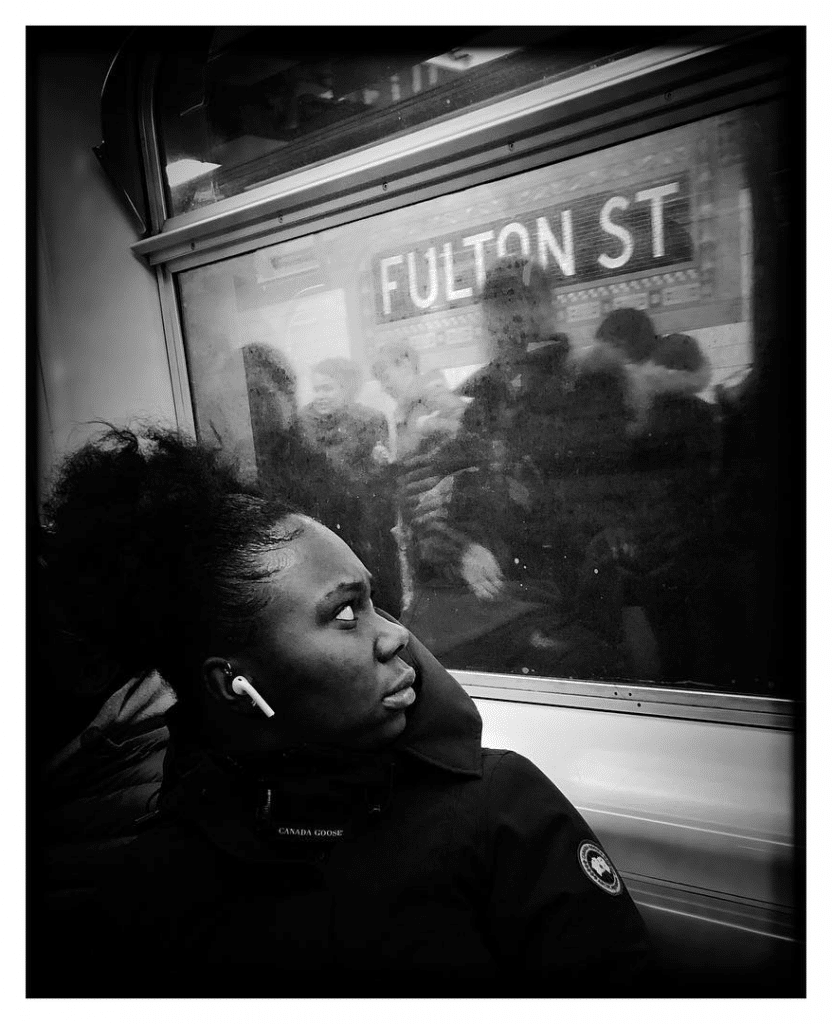Mobiography Showcase Challenge: 10 Fantastic Examples of Street Photography Taken With a Smartphone 8 Mobiography Showcase Challenge: 10 Fantastic Examples of Street Photography Taken With a Smartphone 8