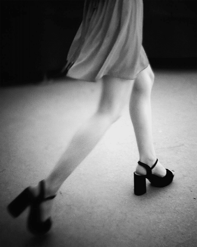Mobiography Showcase Challenge: 10 Fantastic Examples of Street Photography Taken With a Smartphone 10 Mobiography Showcase Challenge: 10 Fantastic Examples of Street Photography Taken With a Smartphone 10