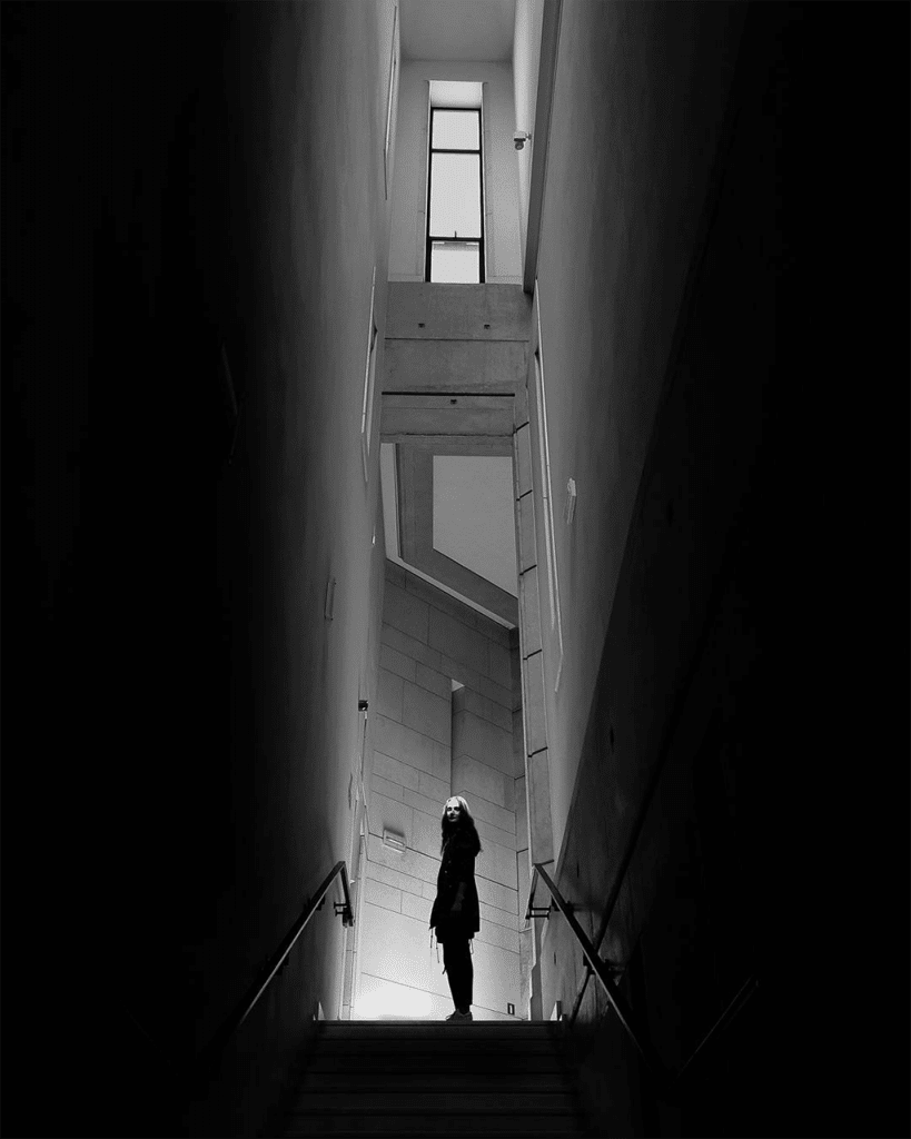 Mobiography Showcase Challenge: 15 Amazing Examples of Silhouettes & Shadows (Shot With A Smartphone) 2