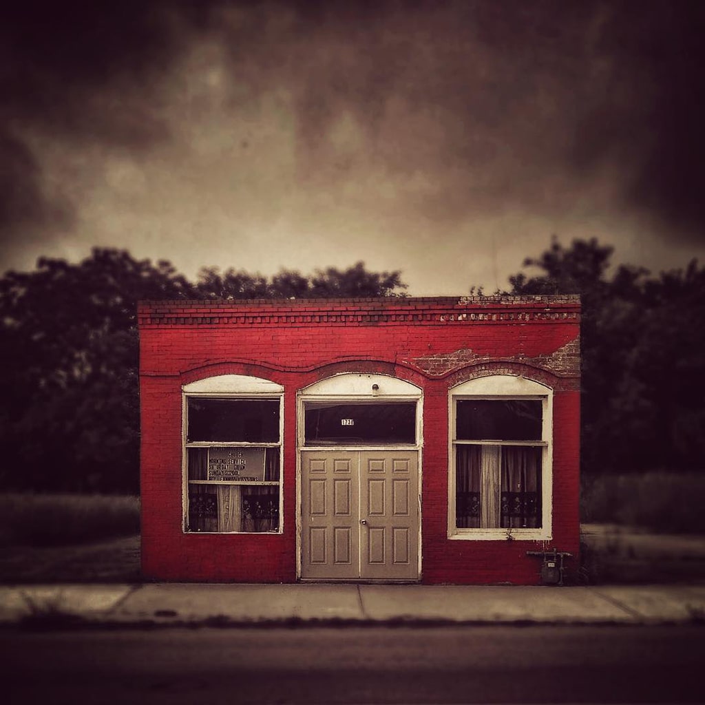 Mobiography Showcase Challenge: 12 Stunningly Red Smartphone Photos 3