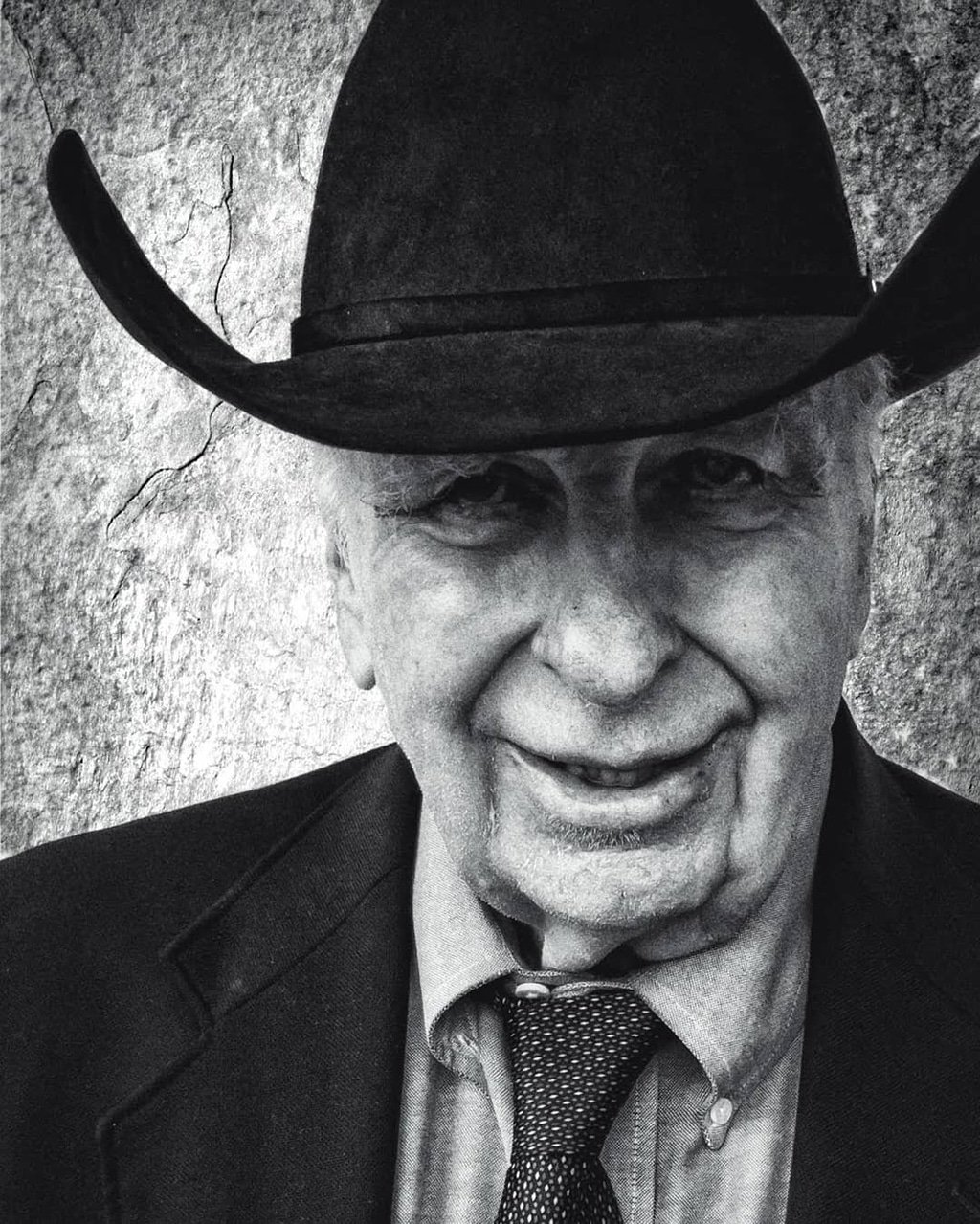 Mobiography Photo Challenge: 20 Beautiful Portrait Photos Taken With a Smartphone 12