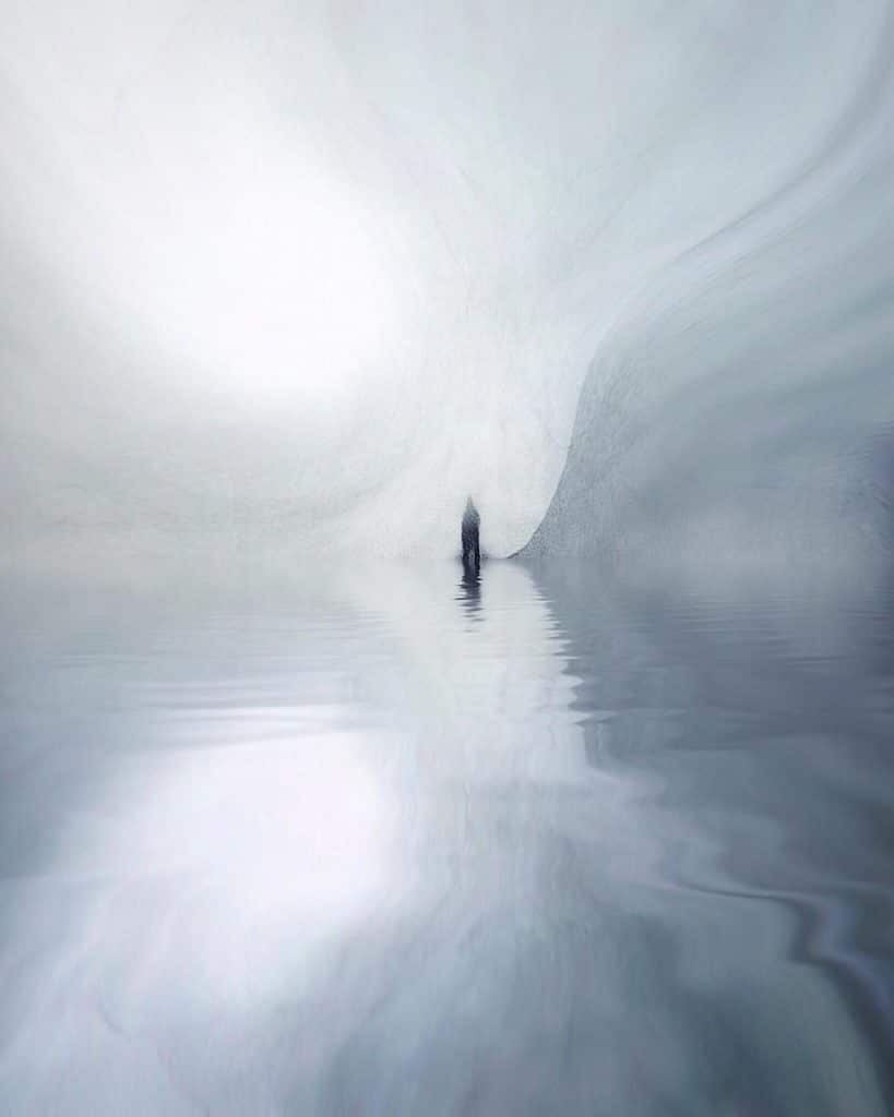 Mobiography Photo Challenge: 15 Amazing Abstract Photos Taken With a Smartphone 8