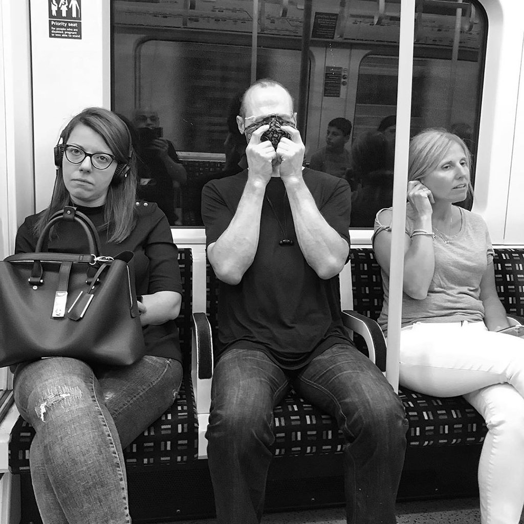 Mobiography Photo Challenge: 15 Superb Examples of Street Photography Taken With A Smartphone 2