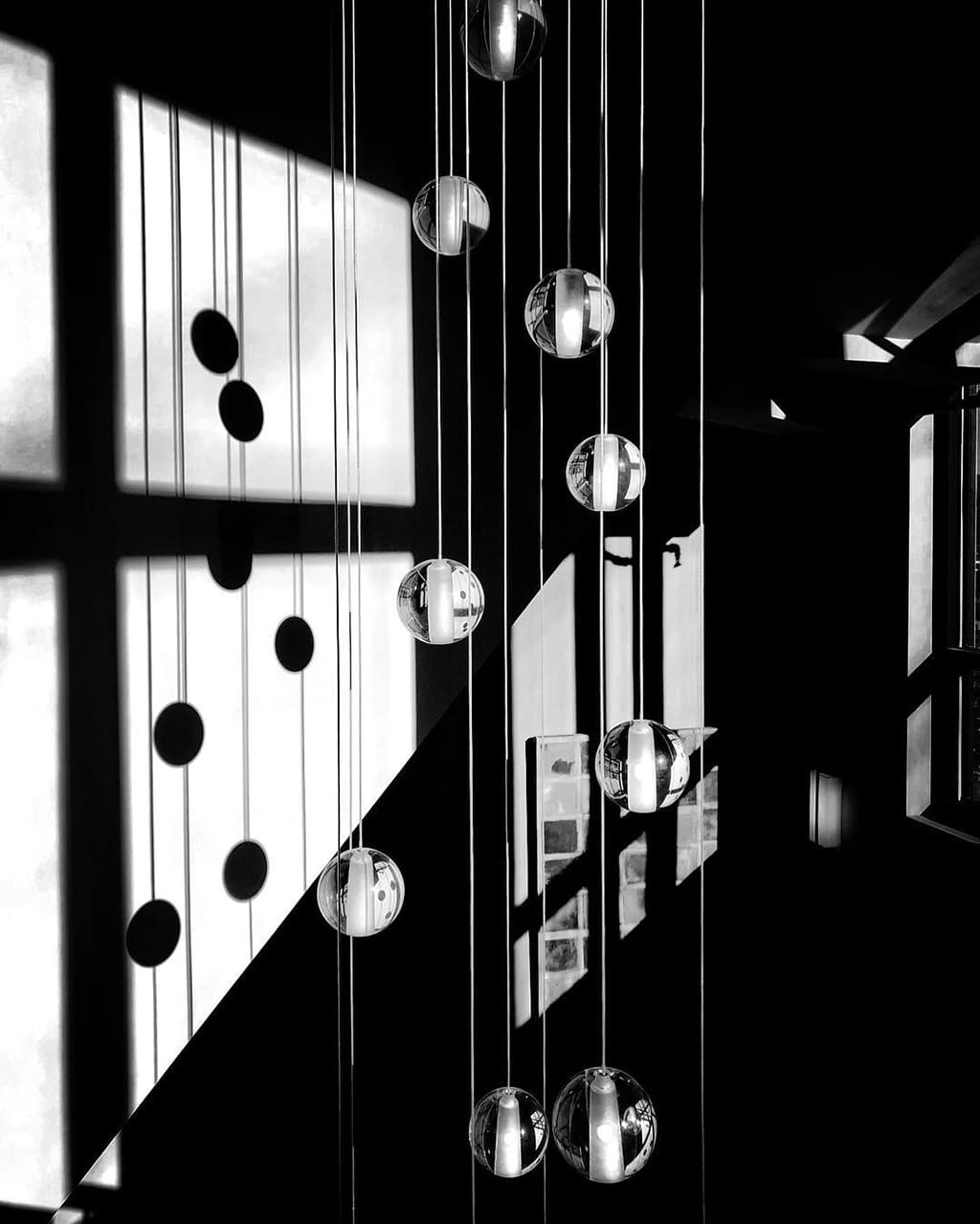 Mobiography Photo Challenge: 15 Stunning Black & White Images Taken With A Smartphone 2
