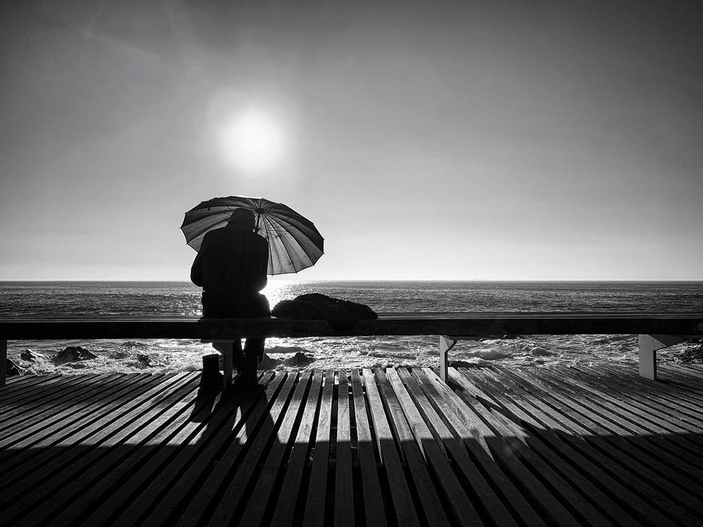 Mobiography Photo Challenge: 15 Stunning Black & White Images Taken With A Smartphone 11