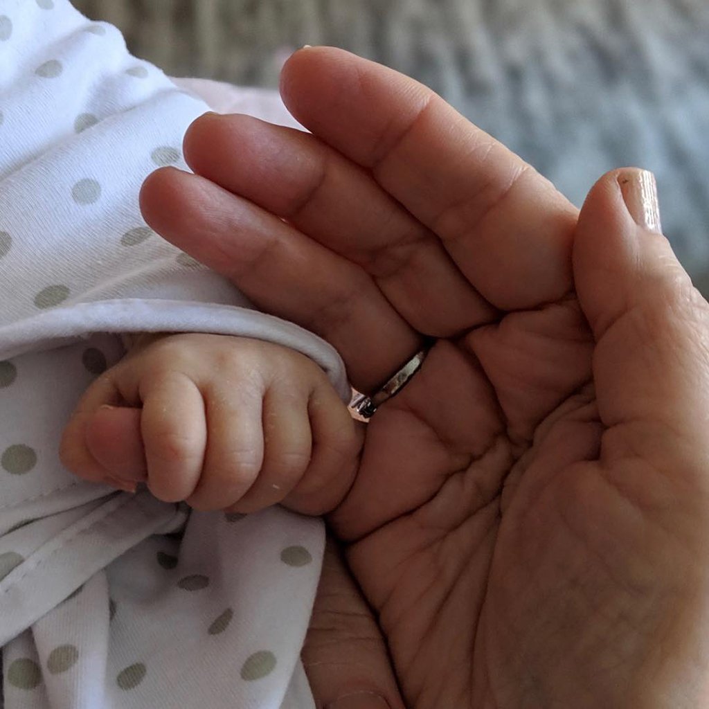 Mobiography Photo Challenge: 15 Beautiful Love & Affection Inspired Smartphone Photos 6
