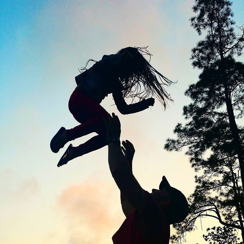 Mobiography Photo Challenge: 14 Superb Shadow & Silhouette Inspired Smartphone Photos 8