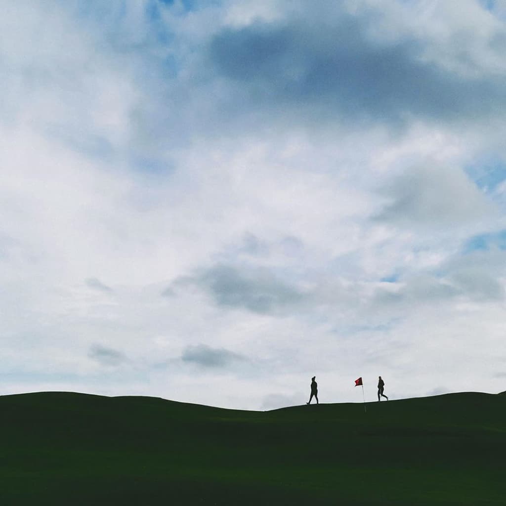 Mobiography Photo Challenge: 15 Wonderful Examples of Smartphone Photos Using Negative Space 13