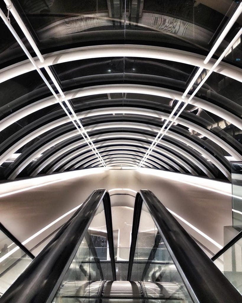 Mobiography Photo Challenge: 18 Beautifully Symmetrical Smartphone Photos 2