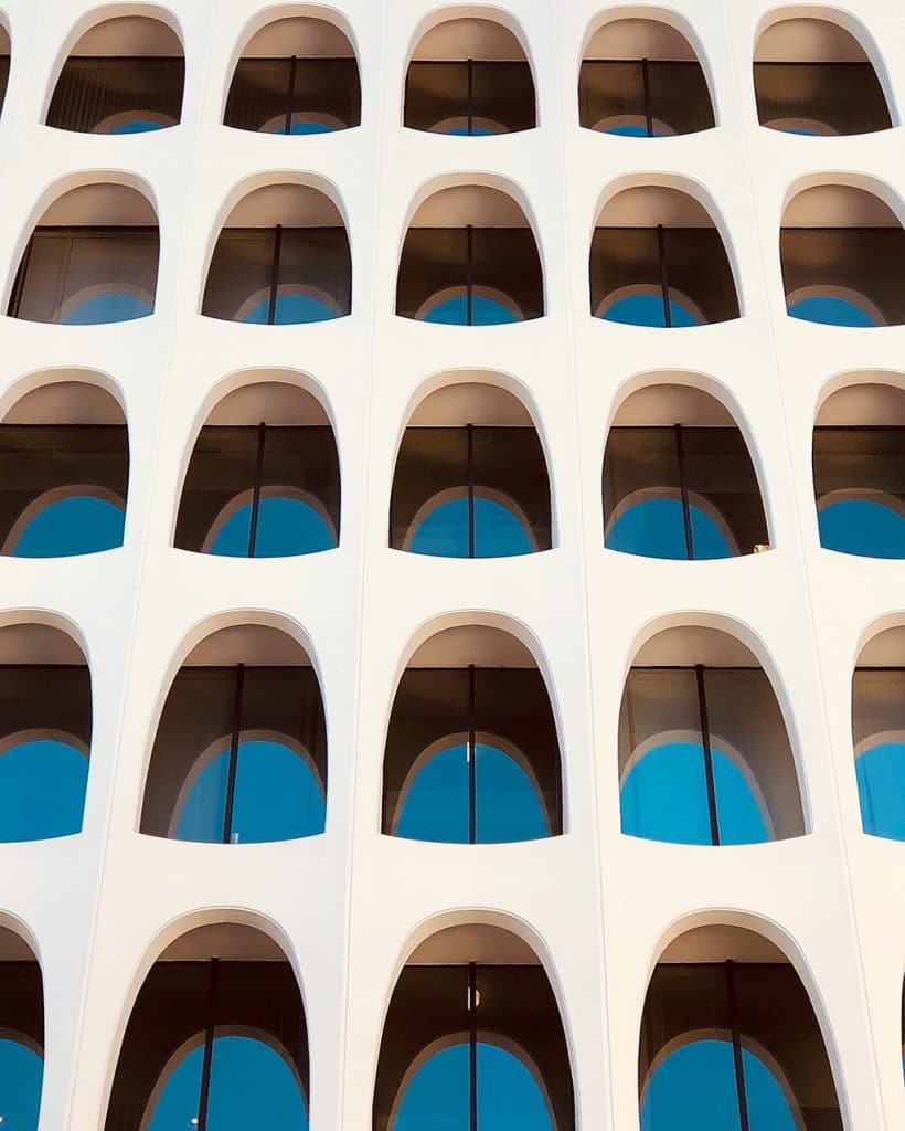 Mobiography Photo Challenge: 18 Beautifully Symmetrical Smartphone Photos 5