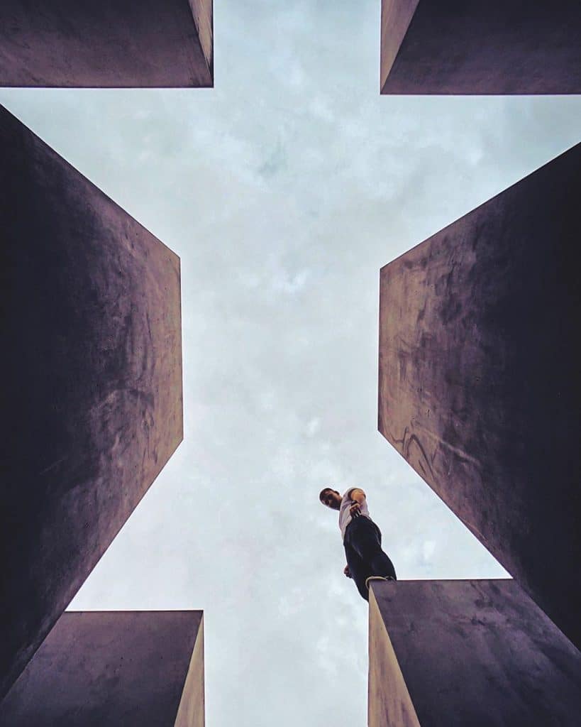 Mobiography Photo Challenge: 18 Beautifully Symmetrical Smartphone Photos 16