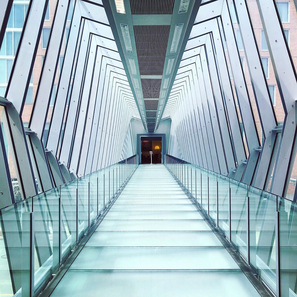 Mobiography Photo Challenge: 18 Beautifully Symmetrical Smartphone Photos 10