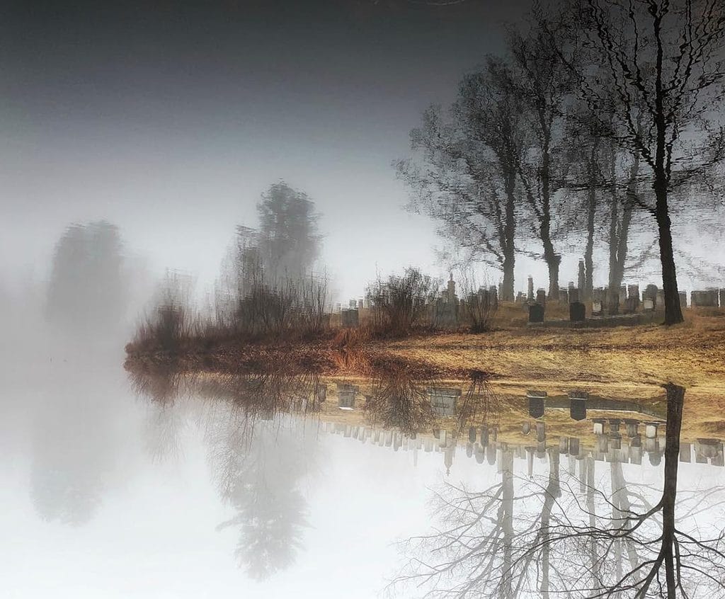 Mobiography Photo Challenge: 18 Beautifully Symmetrical Smartphone Photos 11