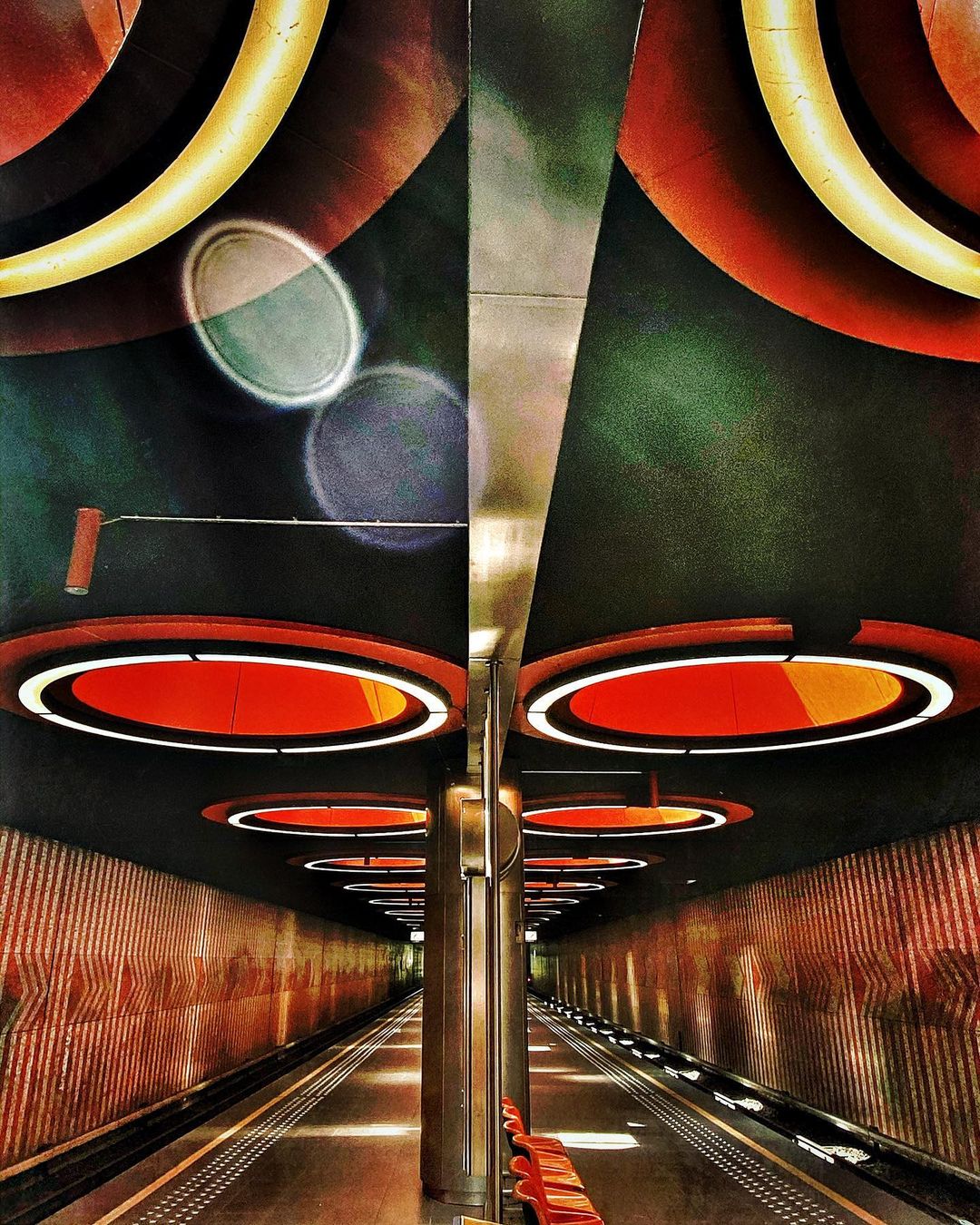 Mobiography Photo Challenge: 15 Stunning Curve & Line Inspired Smartphone Photos 2