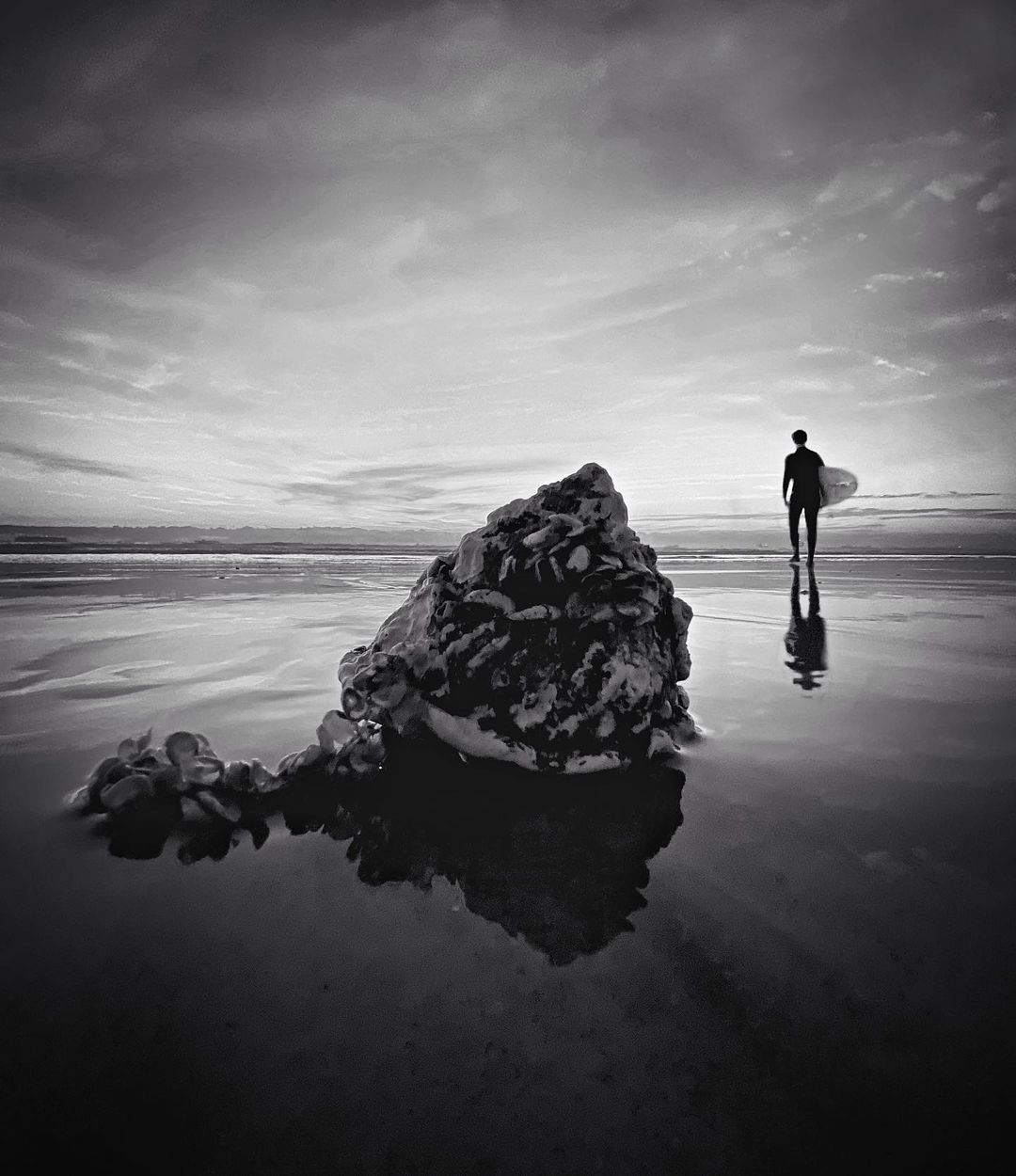 Mobiography Photo Challenge: 15 Stunning Black and White Smartphone Photos 14