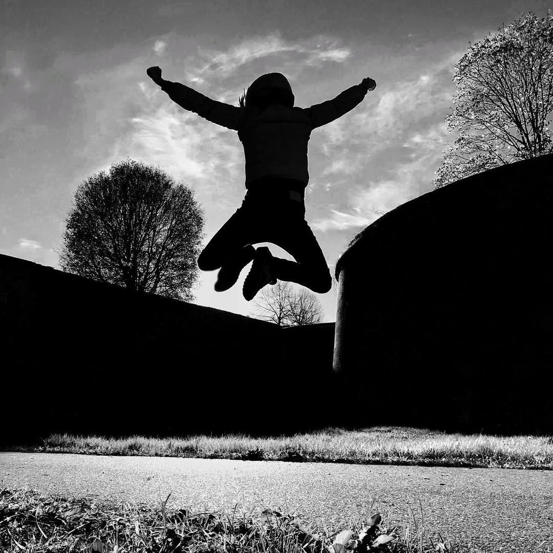 Mobiography Photo Challenge: 16 Amazing Movement & Motion Inspired Smartphone Photos 10 Mobiography Photo Challenge: 16 Amazing Movement & Motion Inspired Smartphone Photos 10