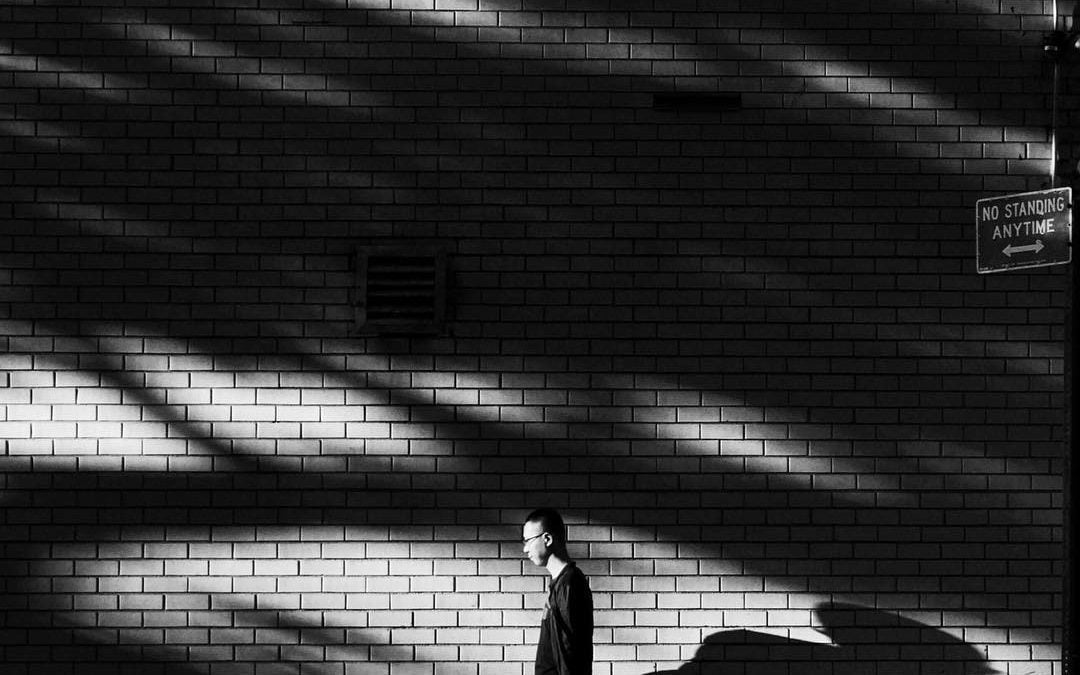 How Roy Pan Shoots His Silhouette & Shadow Inspired Street Photography