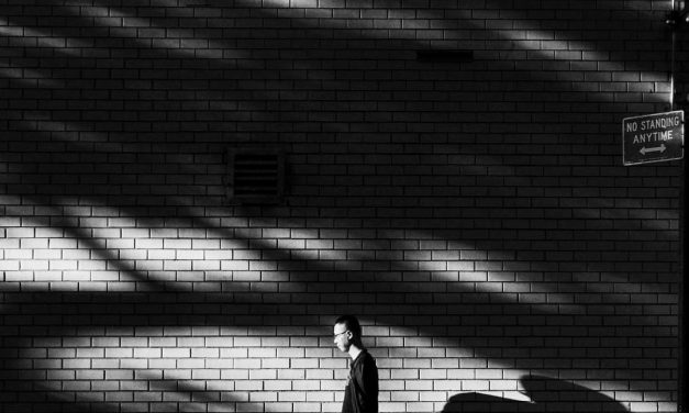 How Roy Pan Shoots His Silhouette & Shadow Inspired Street Photography