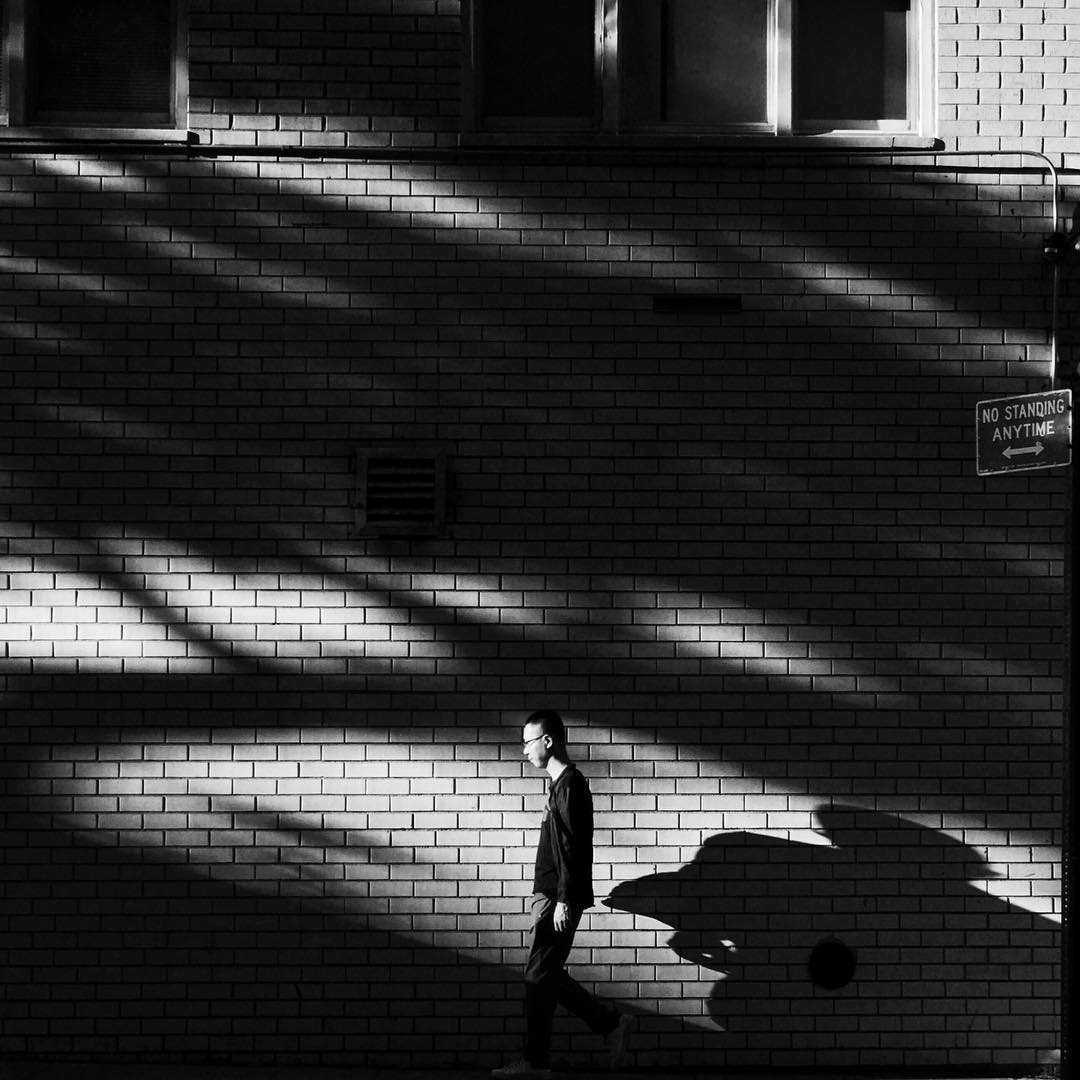 How Roy Pan Shoots His Silhouette & Shadow Inspired Street Photography 12
