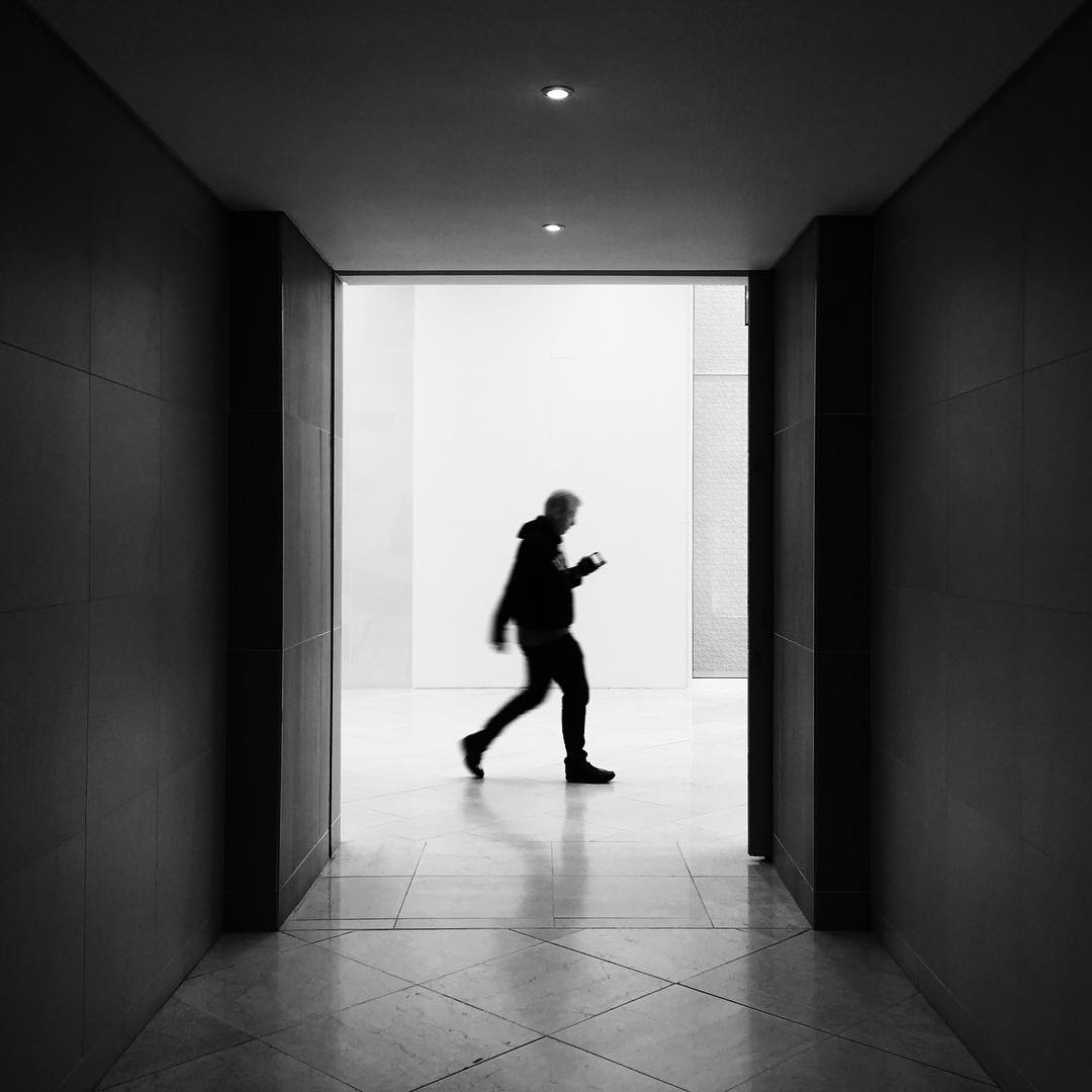 Mobiography Photo Challenge: 16 Amazing Movement & Motion Inspired Smartphone Photos 13 Mobiography Photo Challenge: 16 Amazing Movement & Motion Inspired Smartphone Photos 13