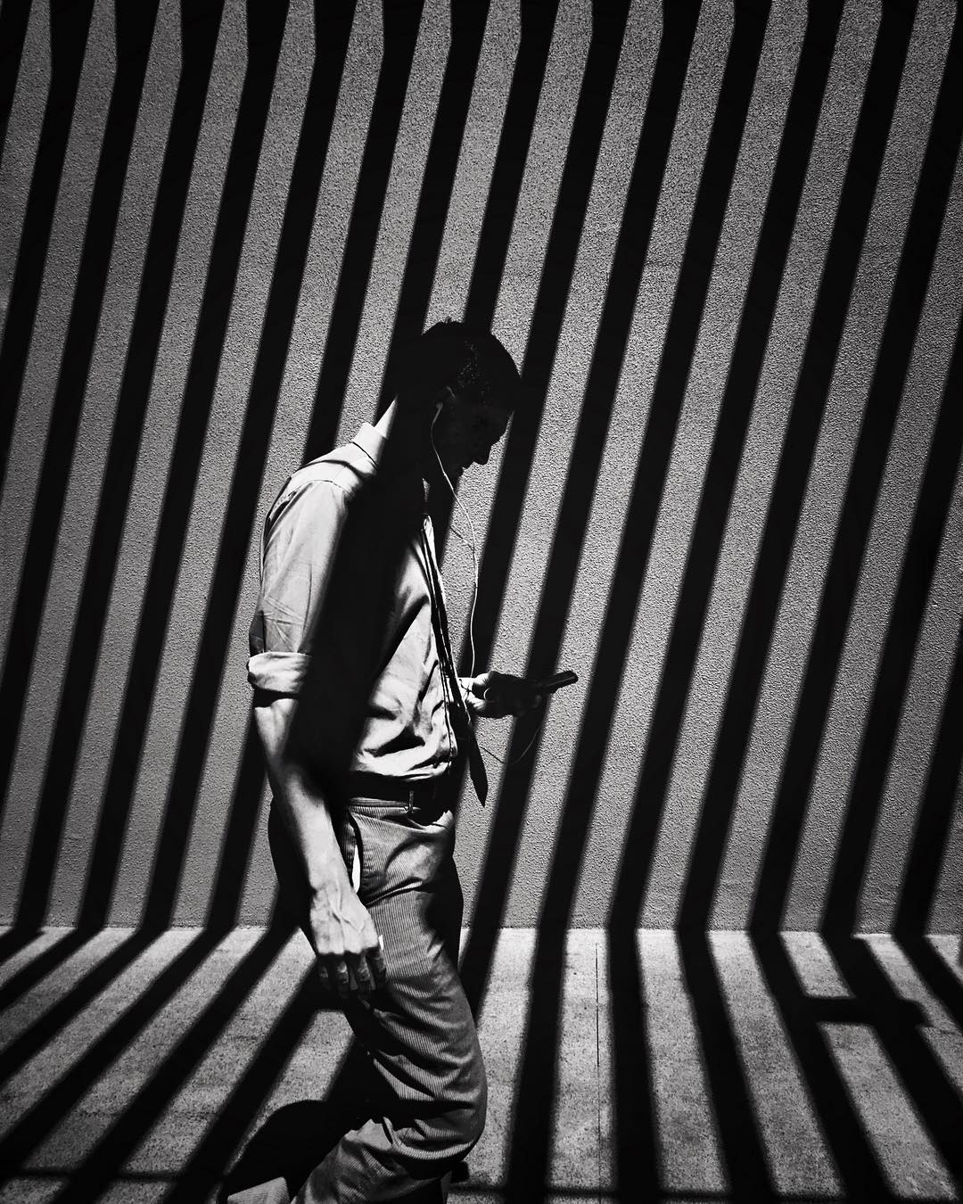 Mobiography Photo Challenge: 17 Stunning Shadow Inspired Smartphone Photos 14
