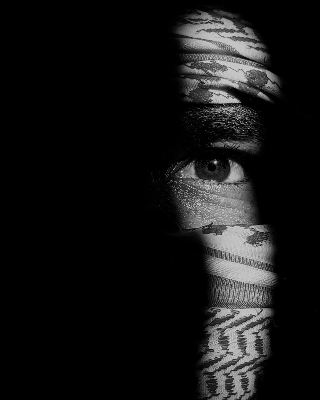 Mobiography Photo Challenge: 17 Stunning Shadow Inspired Smartphone Photos 7