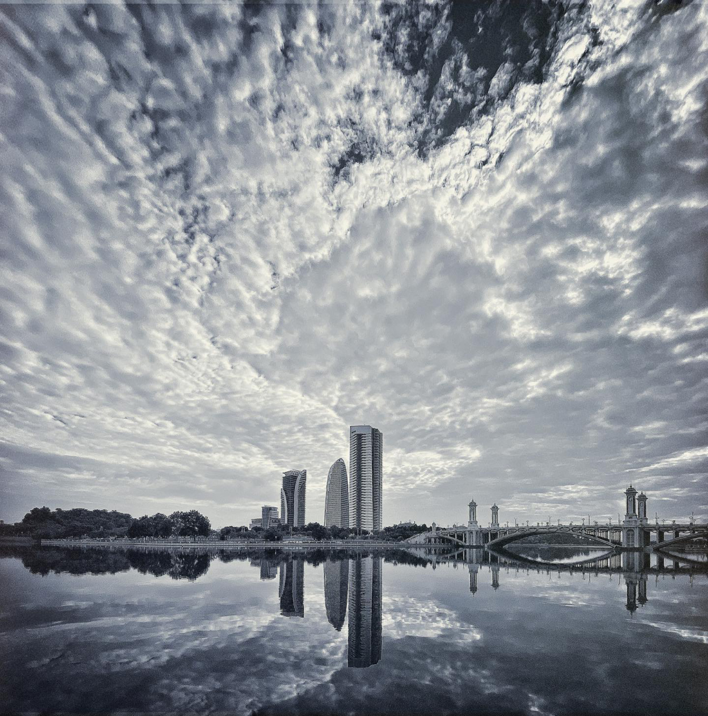 Mobiography Photo Challenge: 15 Stunning Sky Inspired Smartphone Photos 3